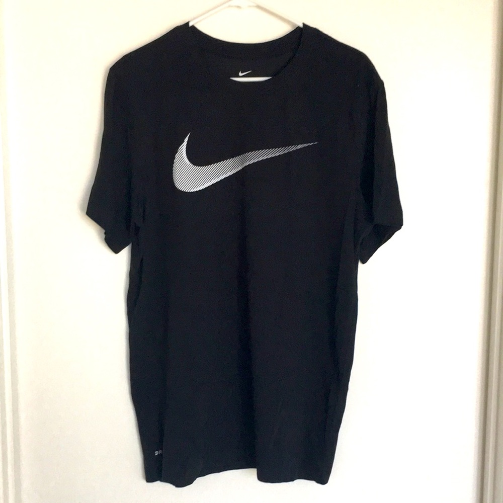 Nike Dri-fit short sleeve shirt